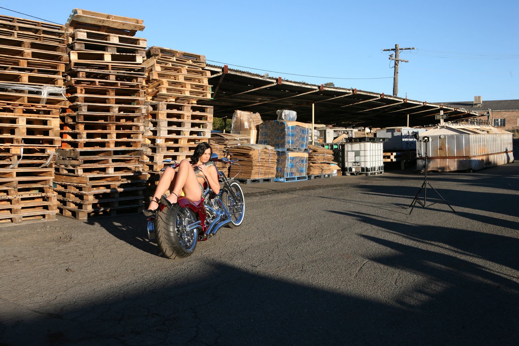 wetnwildmodelsnakebts3